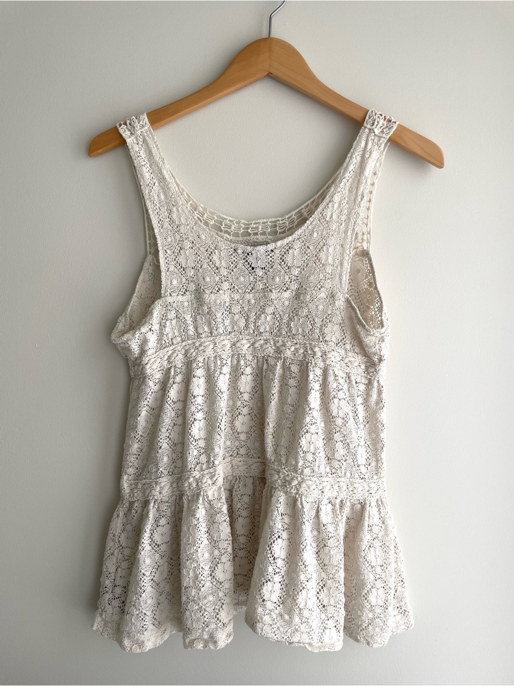 Forever 21 Boho Festival Cottage Cream Crochet Floral Lace Peplum Tank - Picture 2 of 4